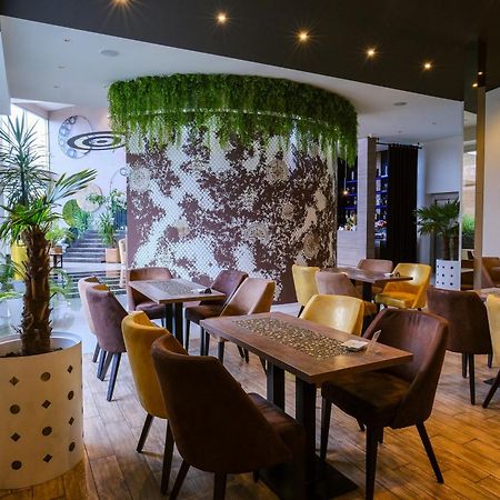 Hotel Crystal Light Ni المظهر الخارجي الصورة