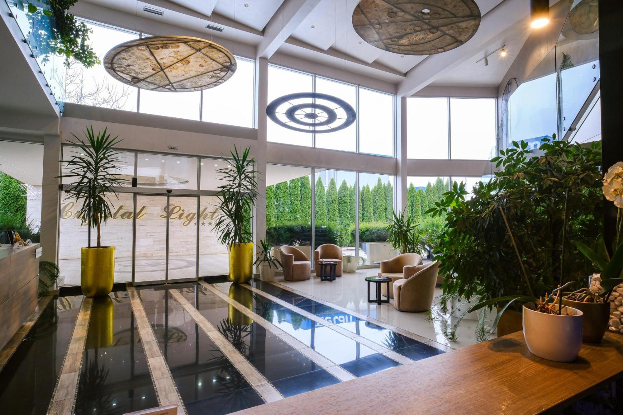 Hotel Crystal Light Ni المظهر الخارجي الصورة