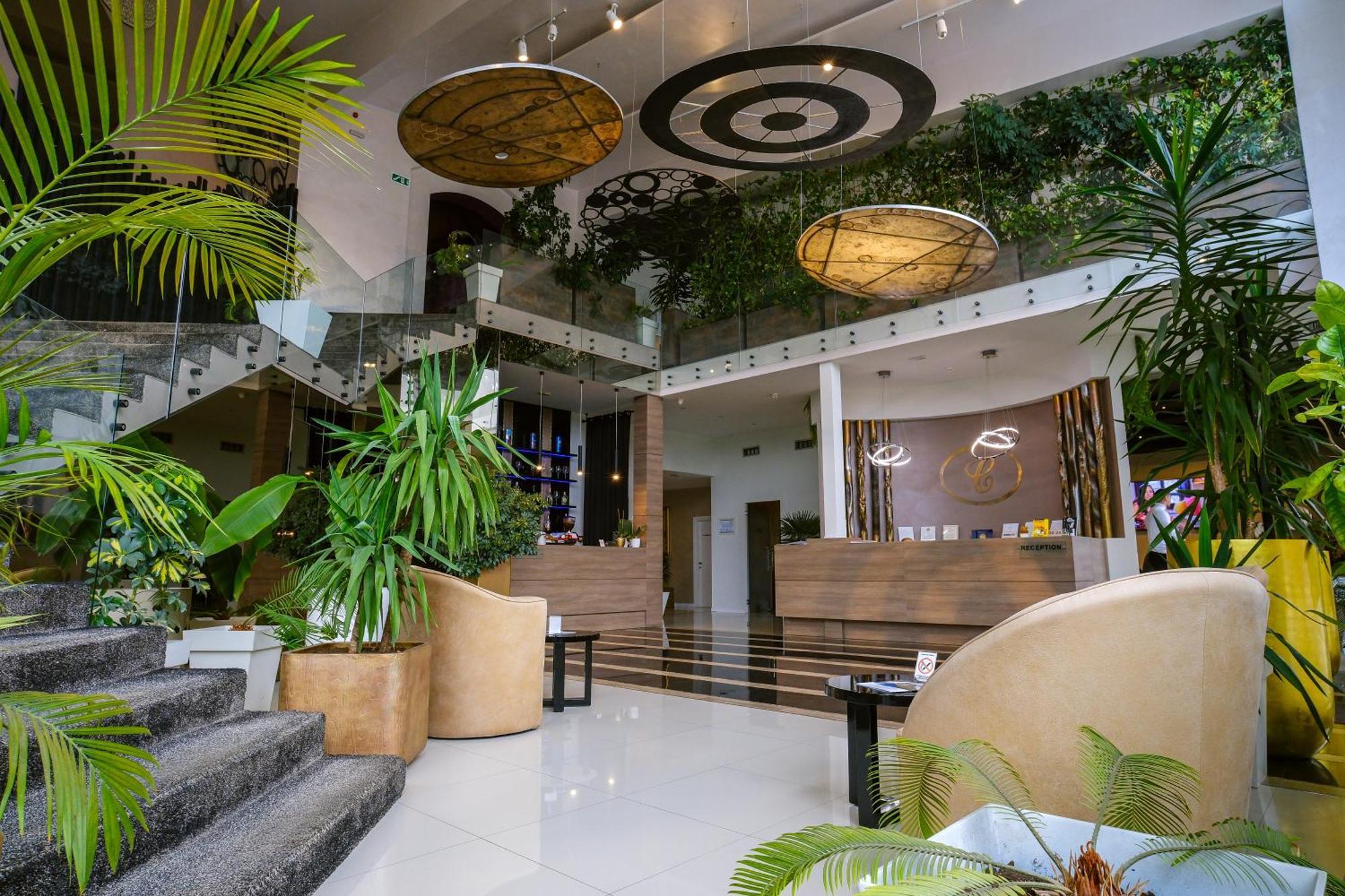 Hotel Crystal Light Ni المظهر الخارجي الصورة