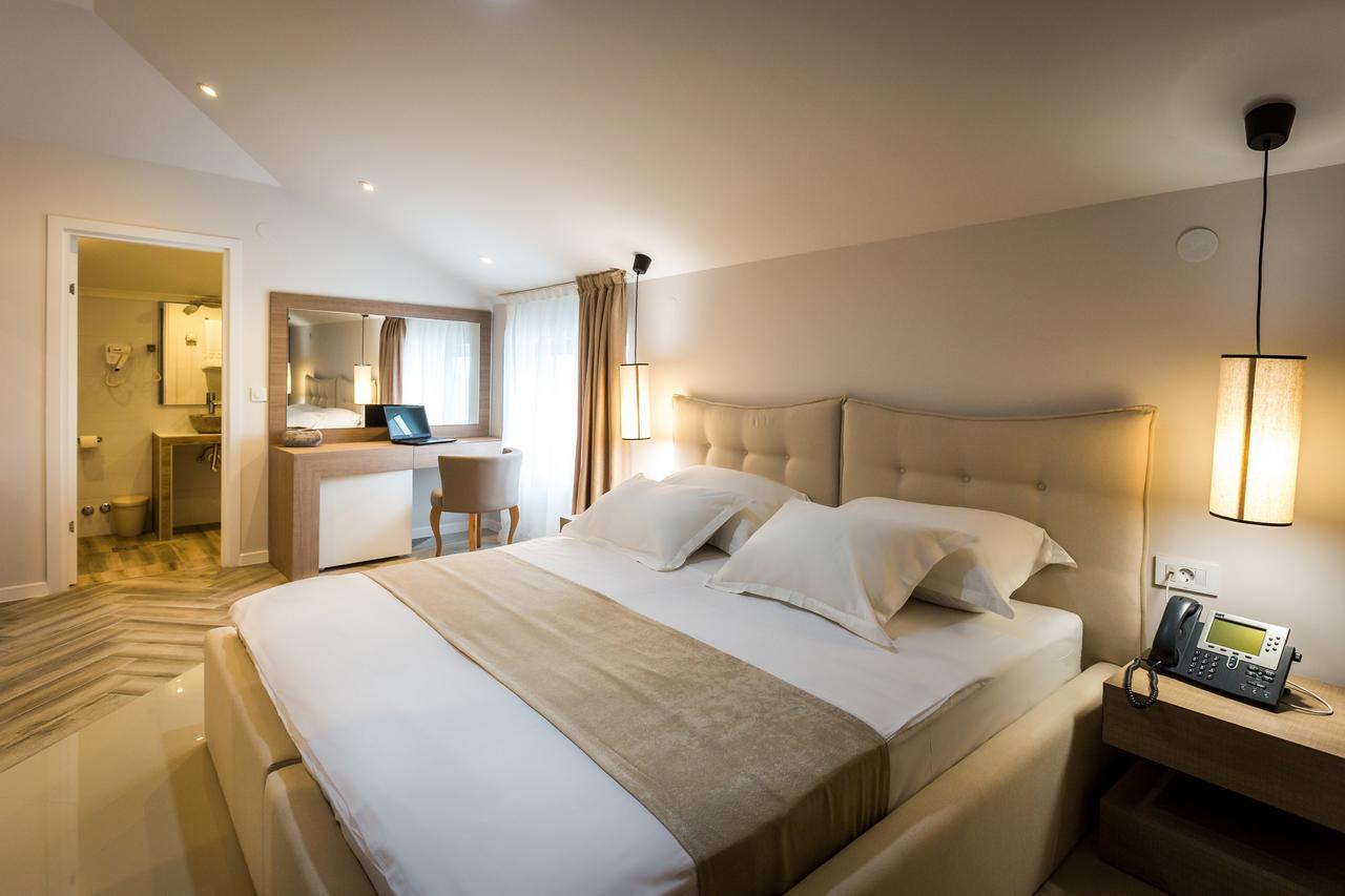 Hotel Crystal Light Ni المظهر الخارجي الصورة