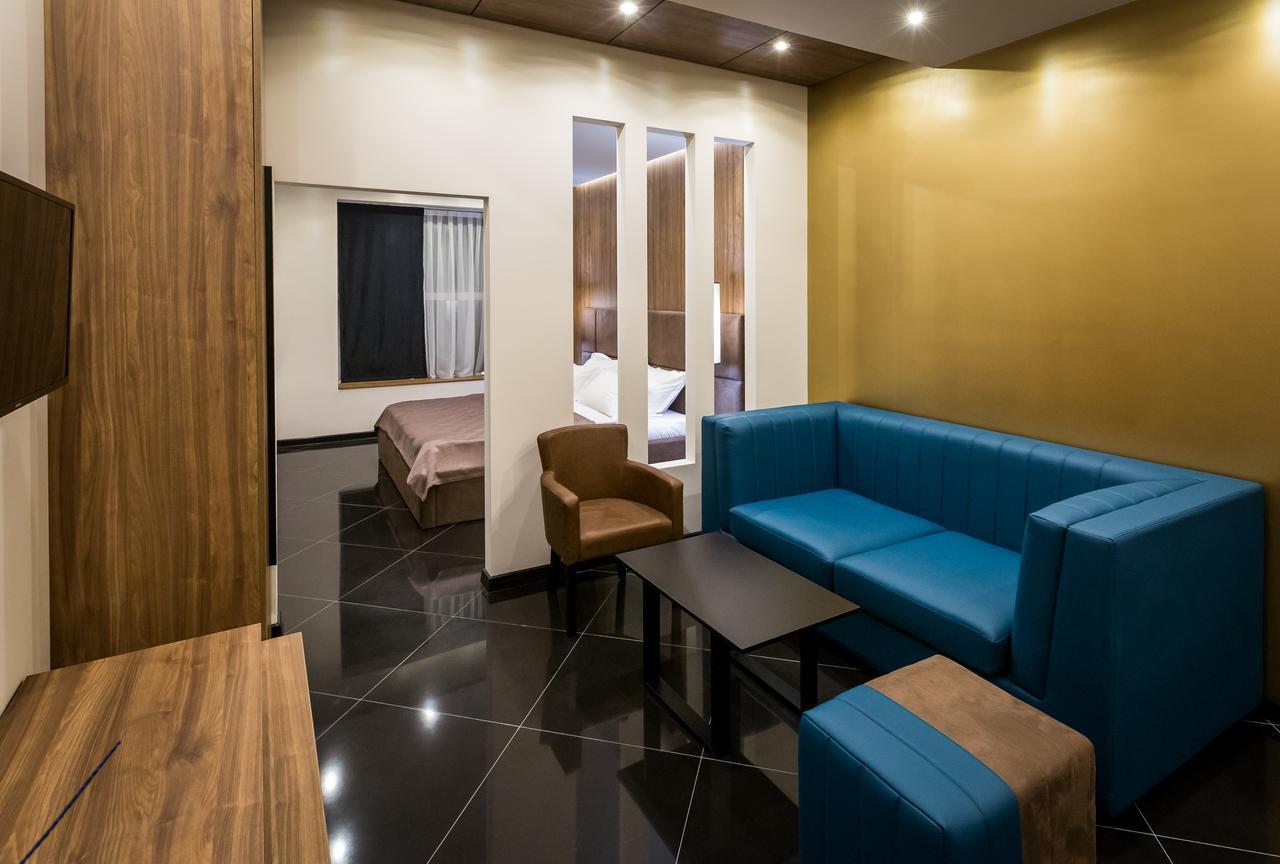 Hotel Crystal Light Ni المظهر الخارجي الصورة
