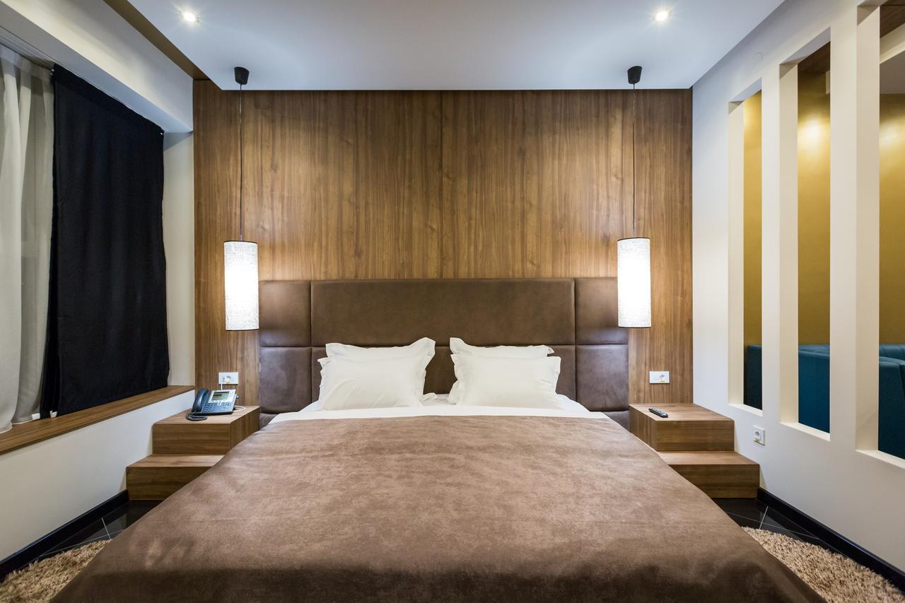 Hotel Crystal Light Ni المظهر الخارجي الصورة