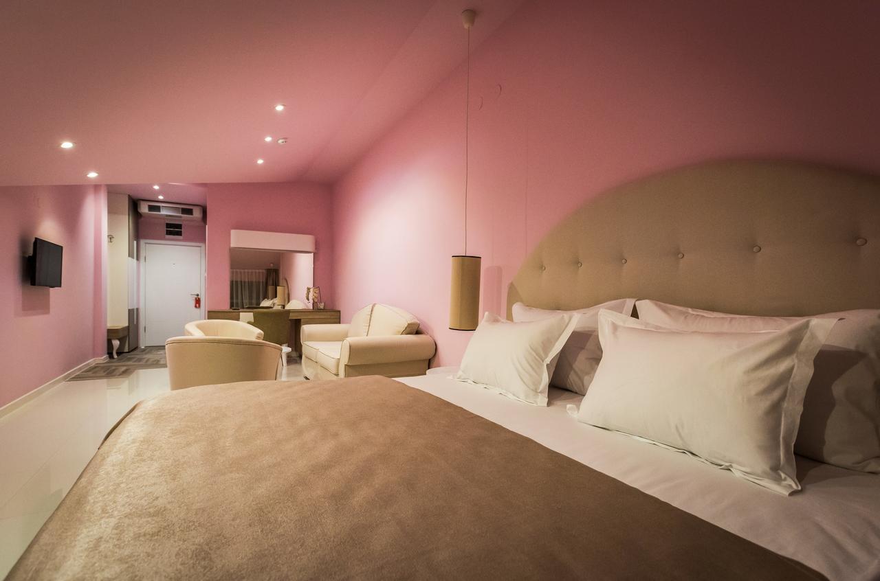 Hotel Crystal Light Ni المظهر الخارجي الصورة