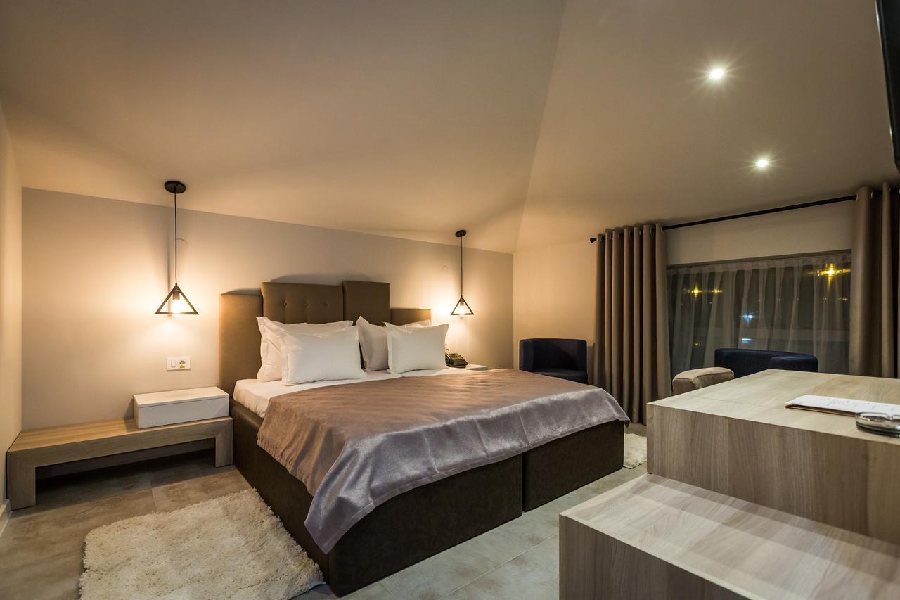 Hotel Crystal Light Ni المظهر الخارجي الصورة