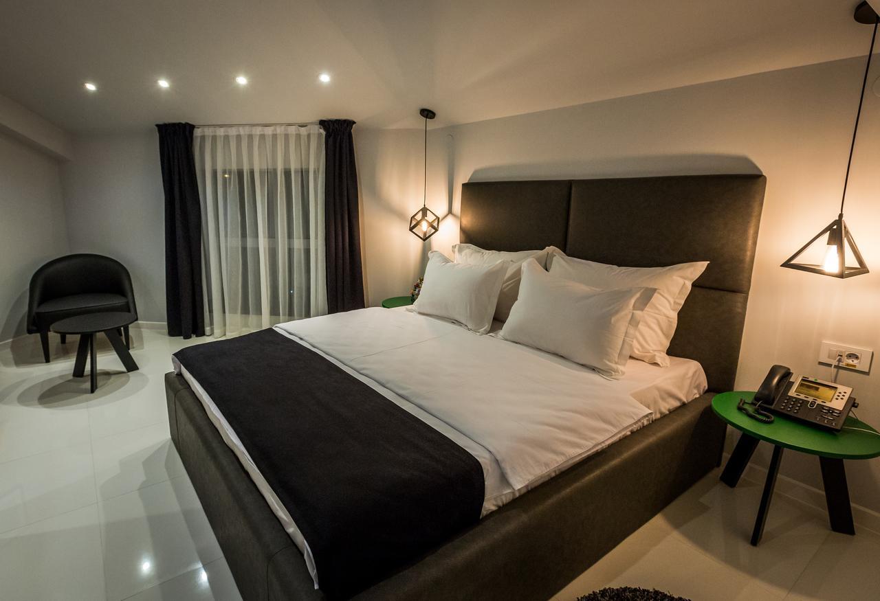 Hotel Crystal Light Ni المظهر الخارجي الصورة